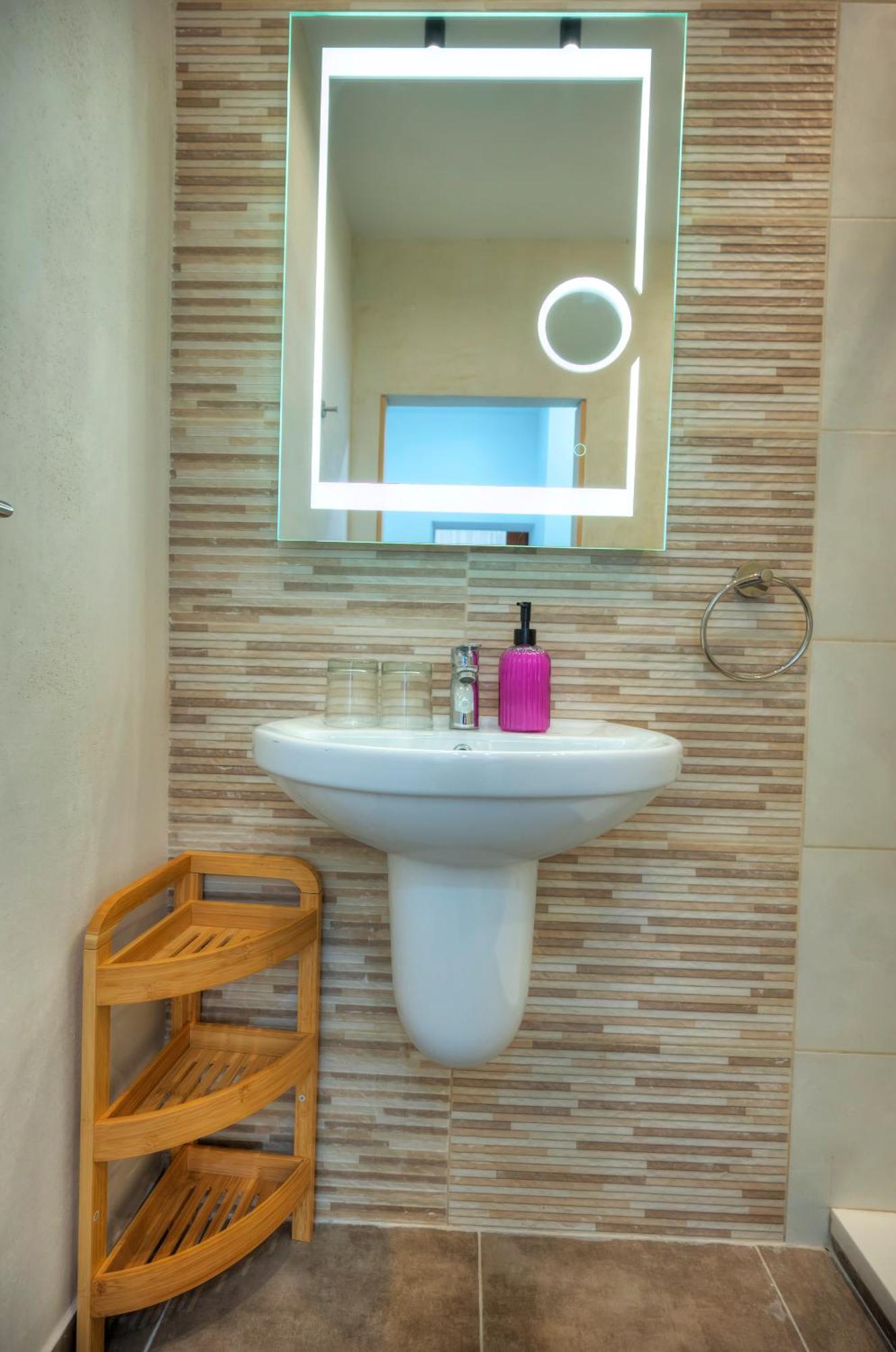 Tasteful 2bedrooms With Maltese Balcony Mcop1-2 Apartment