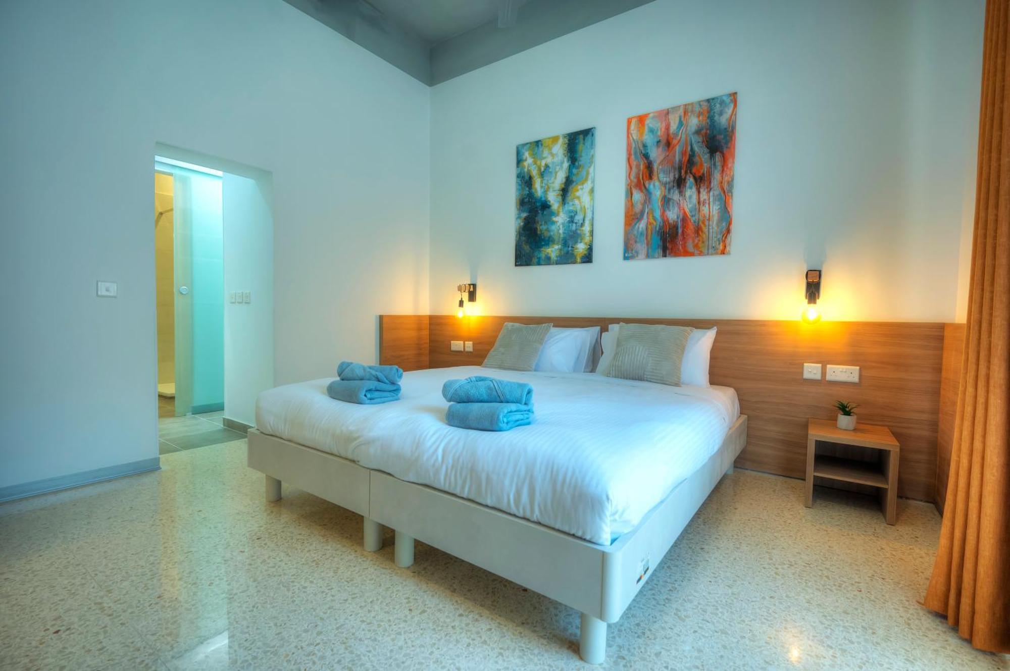 Tasteful 2bedrooms With Maltese Balcony Mcop1-2