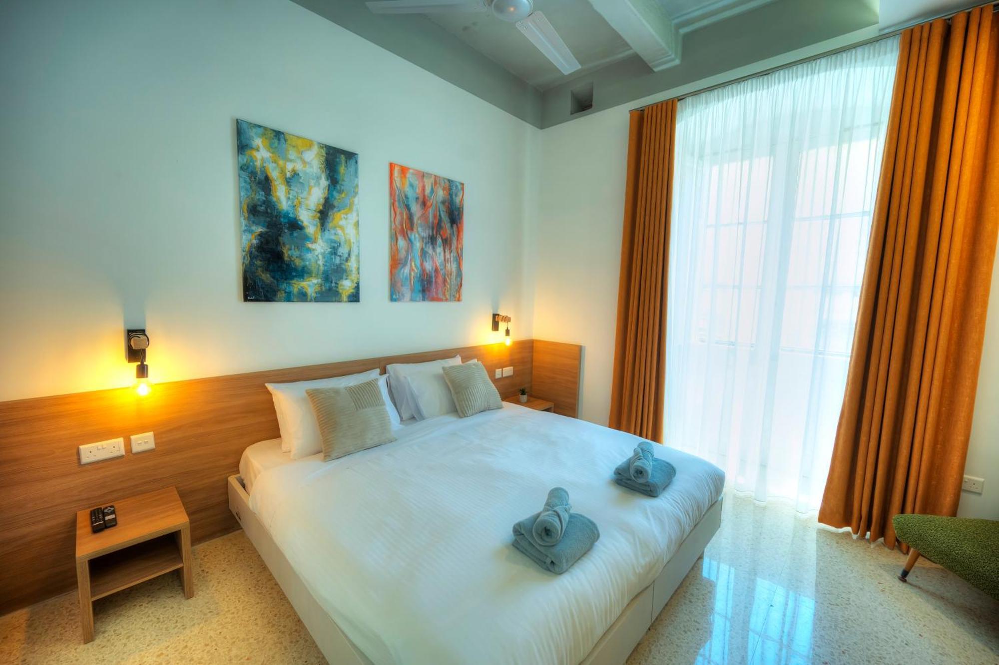 Tasteful 2bedrooms With Maltese Balcony Mcop1-2